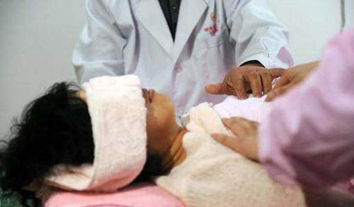 產(chǎn)婦做催乳服務(wù)3小時, 離開時被索要25700元